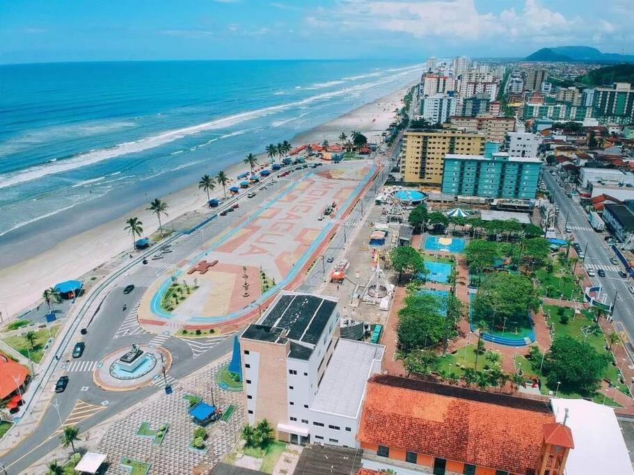 فيلا Pe Na Areia 3 Mercados Na Rua Centro De Mongaguá المظهر الخارجي الصورة