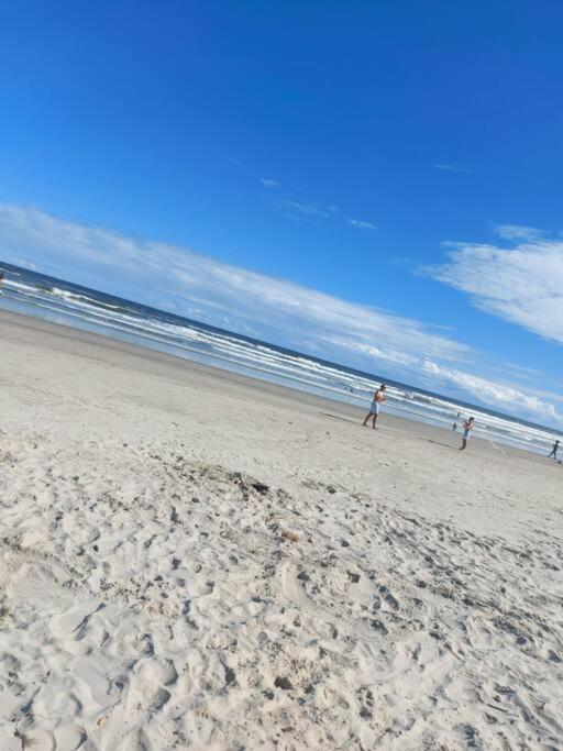 فيلا Pe Na Areia 3 Mercados Na Rua Centro De Mongaguá المظهر الخارجي الصورة